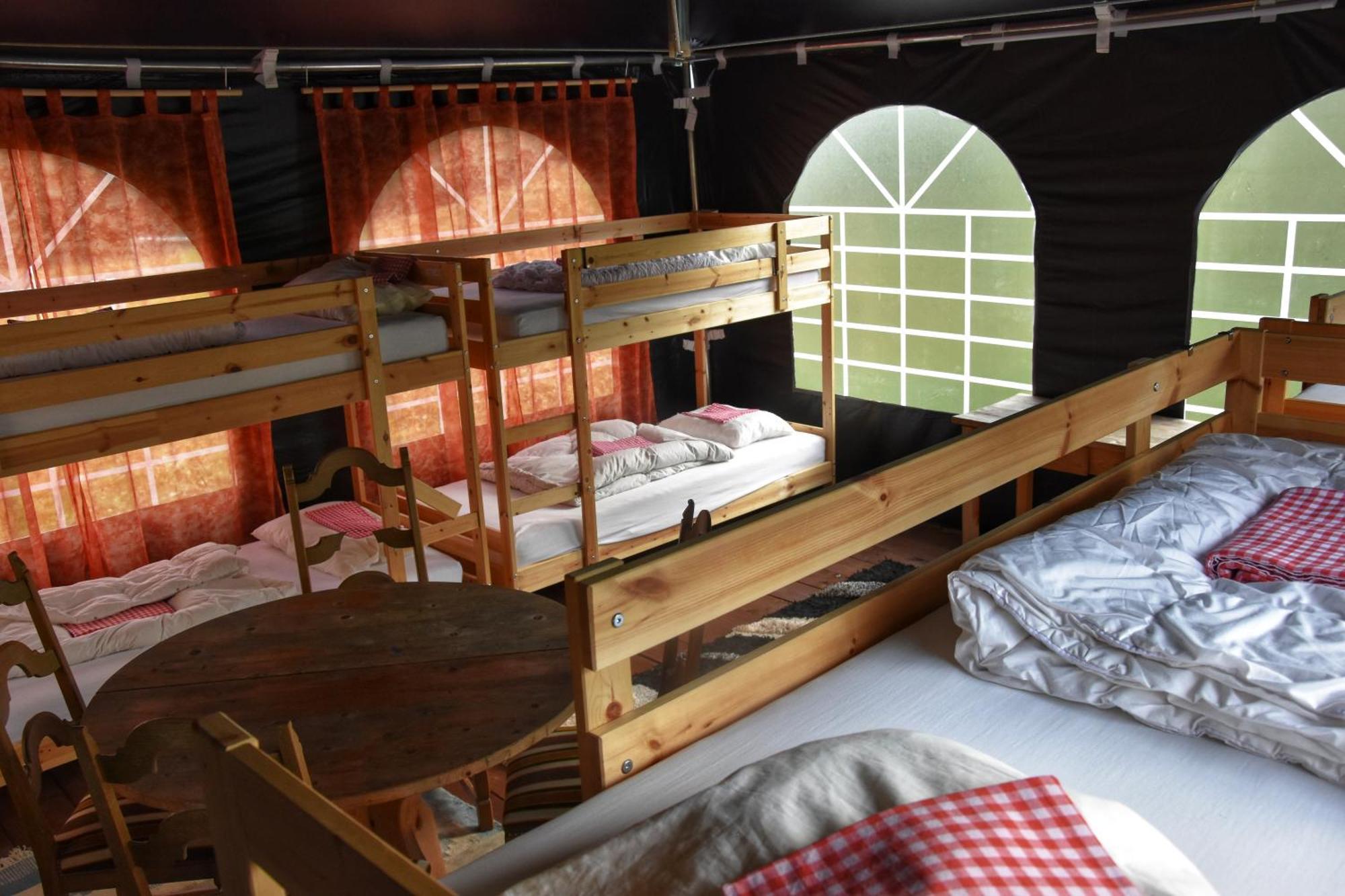 Hostel Erlebacherhus
